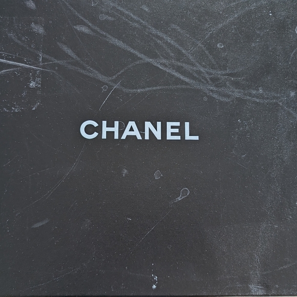 💃💯🎉HOST PICK🎉Chanel Boots 8.5 ladies. 11in high on right side /buckles/zips - Picture 17 of 17